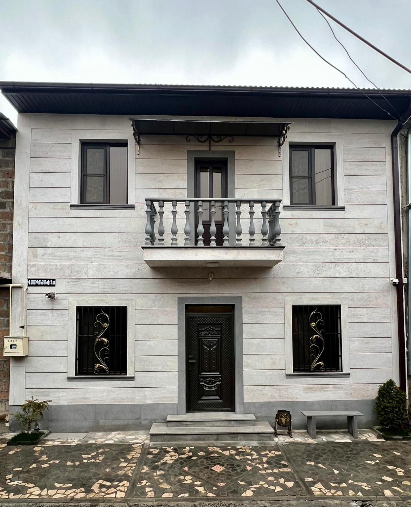 New , Comfortable 3 Bedroom House Jerevan Exteriér fotografie