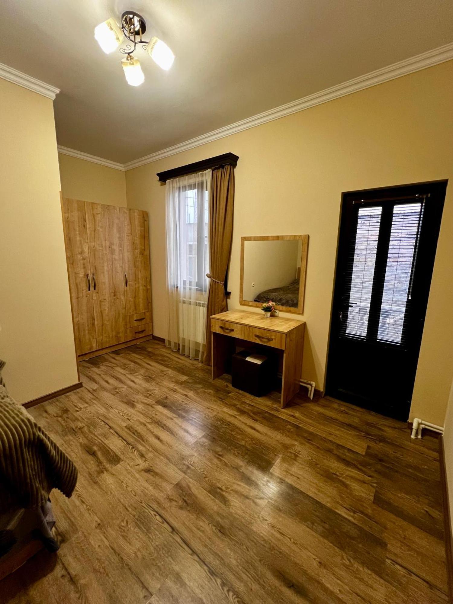 New , Comfortable 3 Bedroom House Jerevan Exteriér fotografie